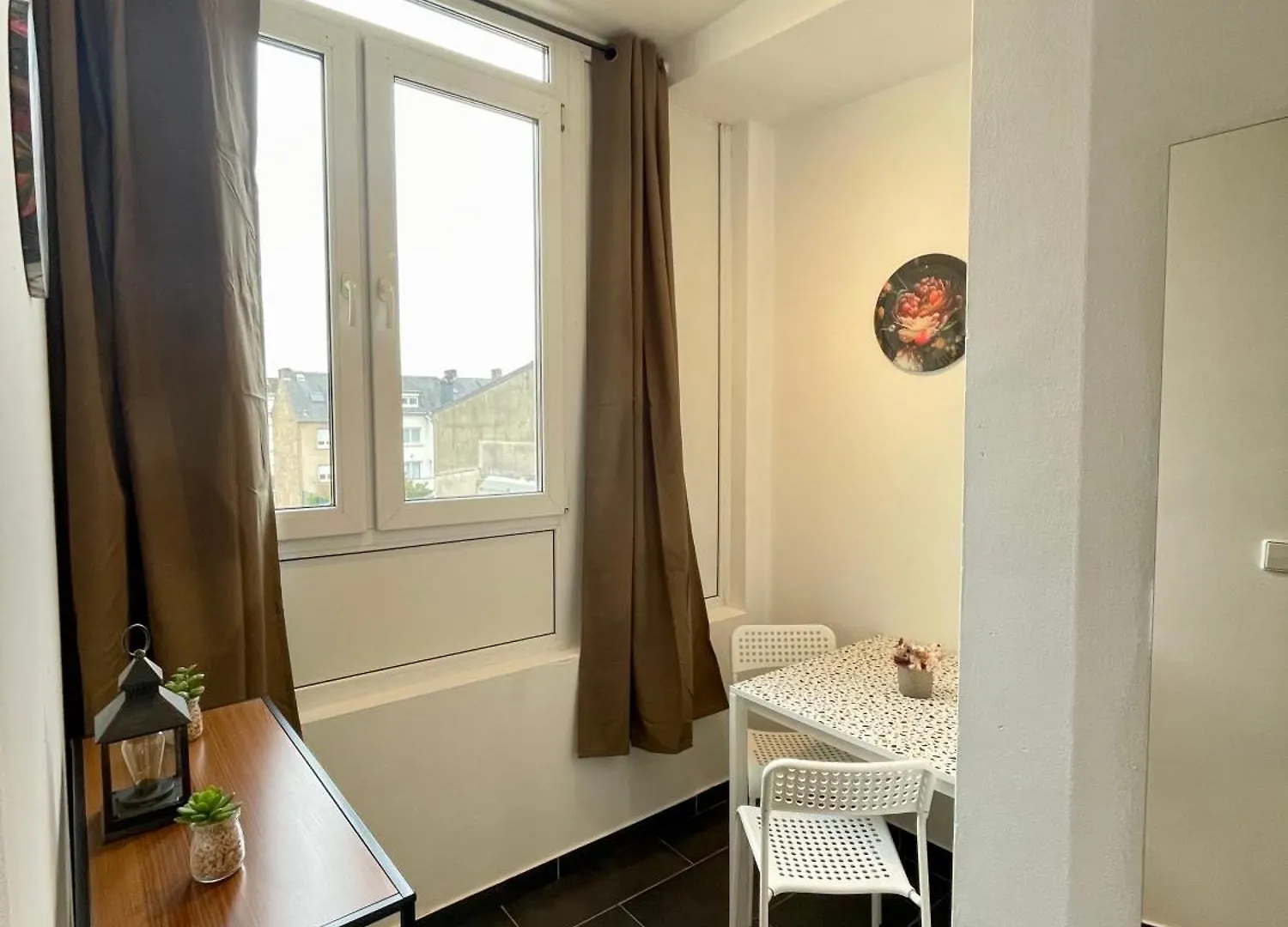 Luxembourg Tram Station Rooms Bed & Breakfast
