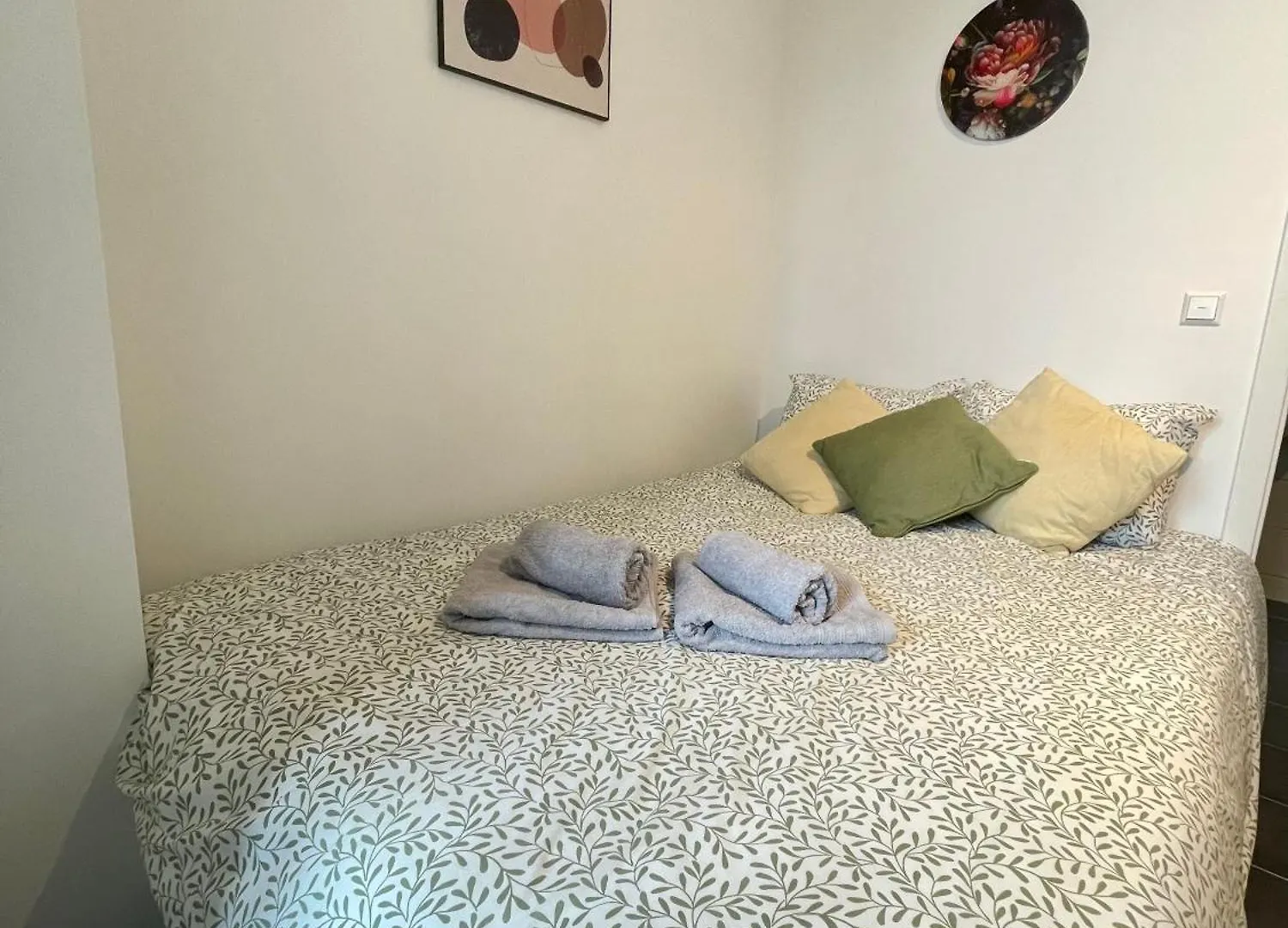 Bed & Breakfast Luxembourg Tram Station Rooms Luxembourg